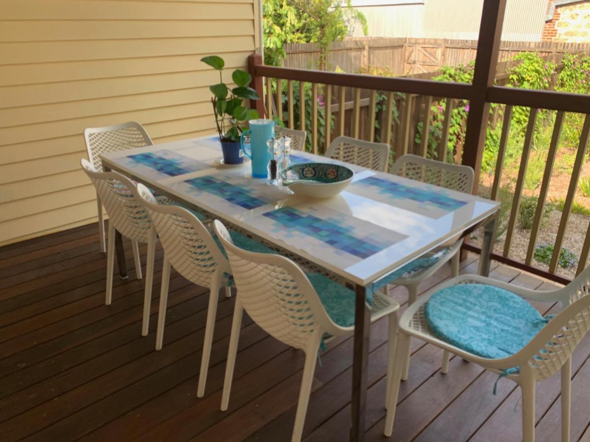 Warders Cottage: Iconic In The Heart Of Freo *